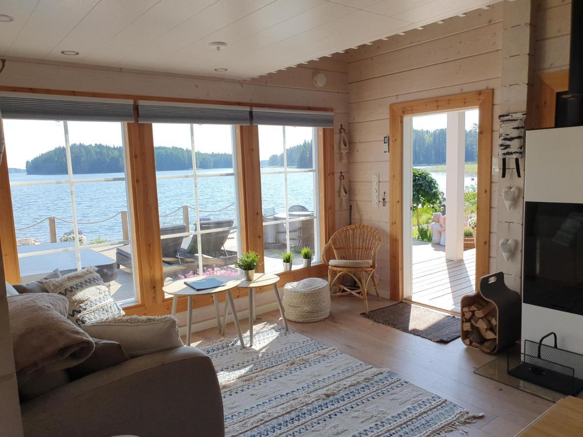 Stunning Log Cabin 45M2 On The Shore Of Kallavesi. Kuopio Exterior photo